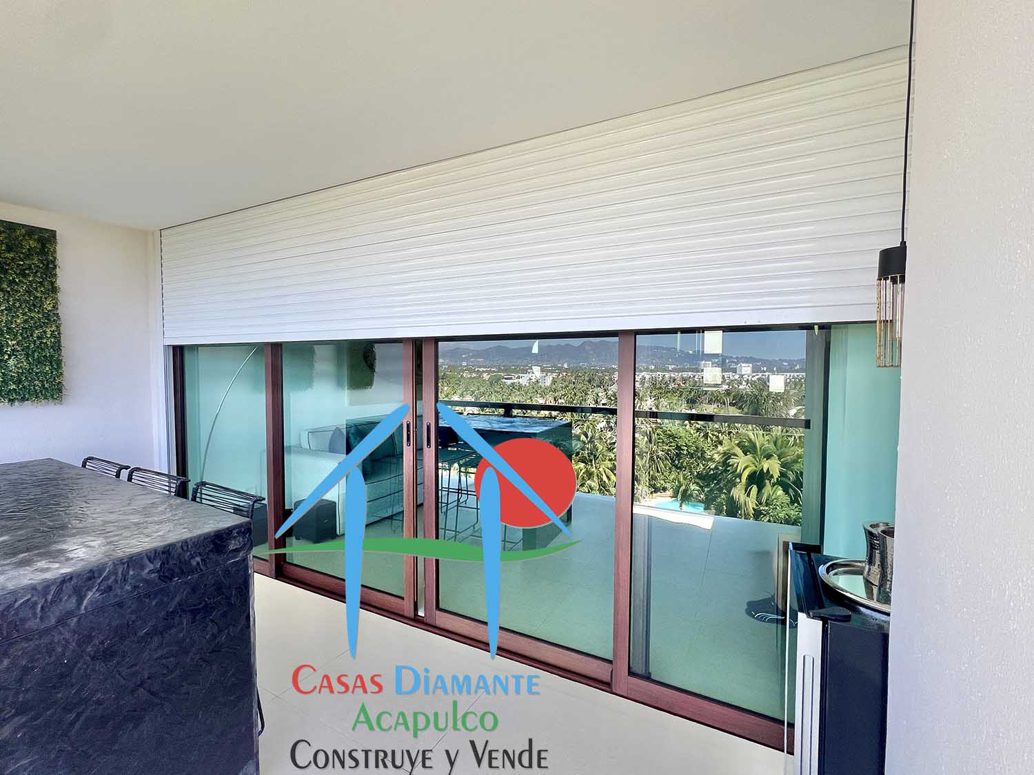 La Isla Ibiza F8 - Persianas anticiclónicas 1